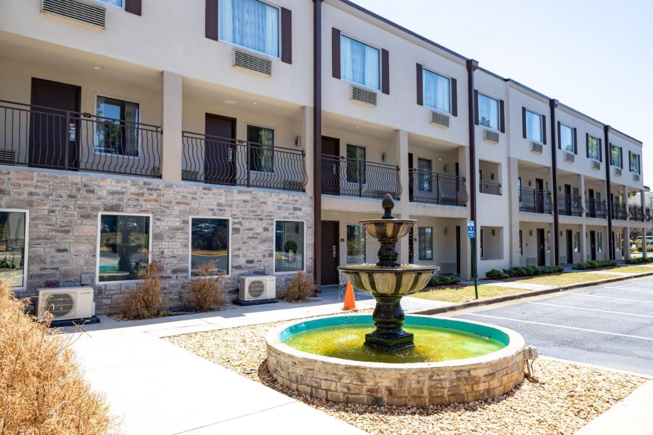 Baymont By Wyndham College Park Atlanta Airport South Otel Dış mekan fotoğraf