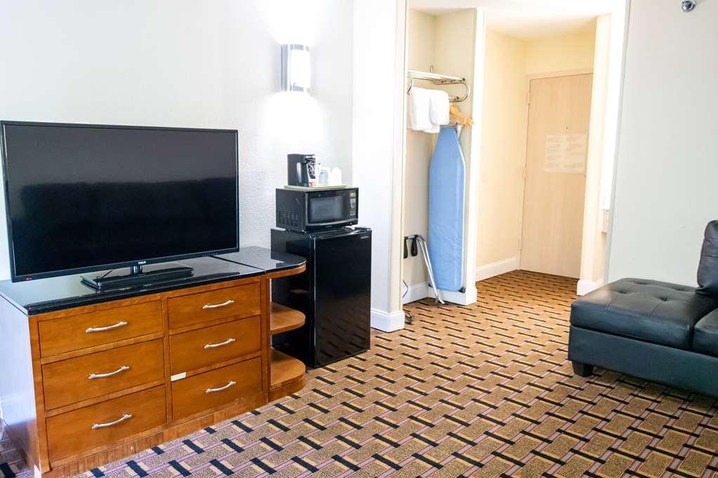 Baymont By Wyndham College Park Atlanta Airport South Otel Oda fotoğraf