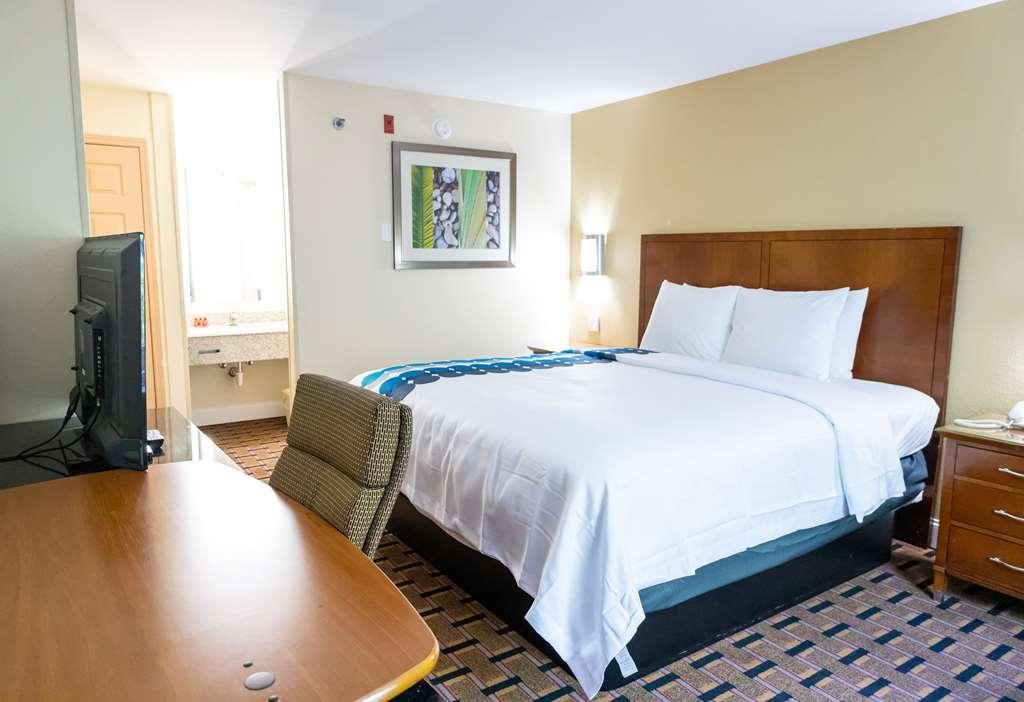 Baymont By Wyndham College Park Atlanta Airport South Otel Oda fotoğraf