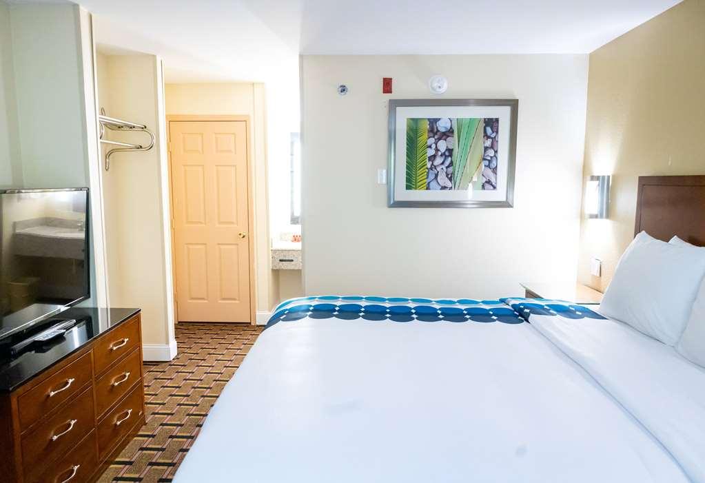 Baymont By Wyndham College Park Atlanta Airport South Otel Oda fotoğraf