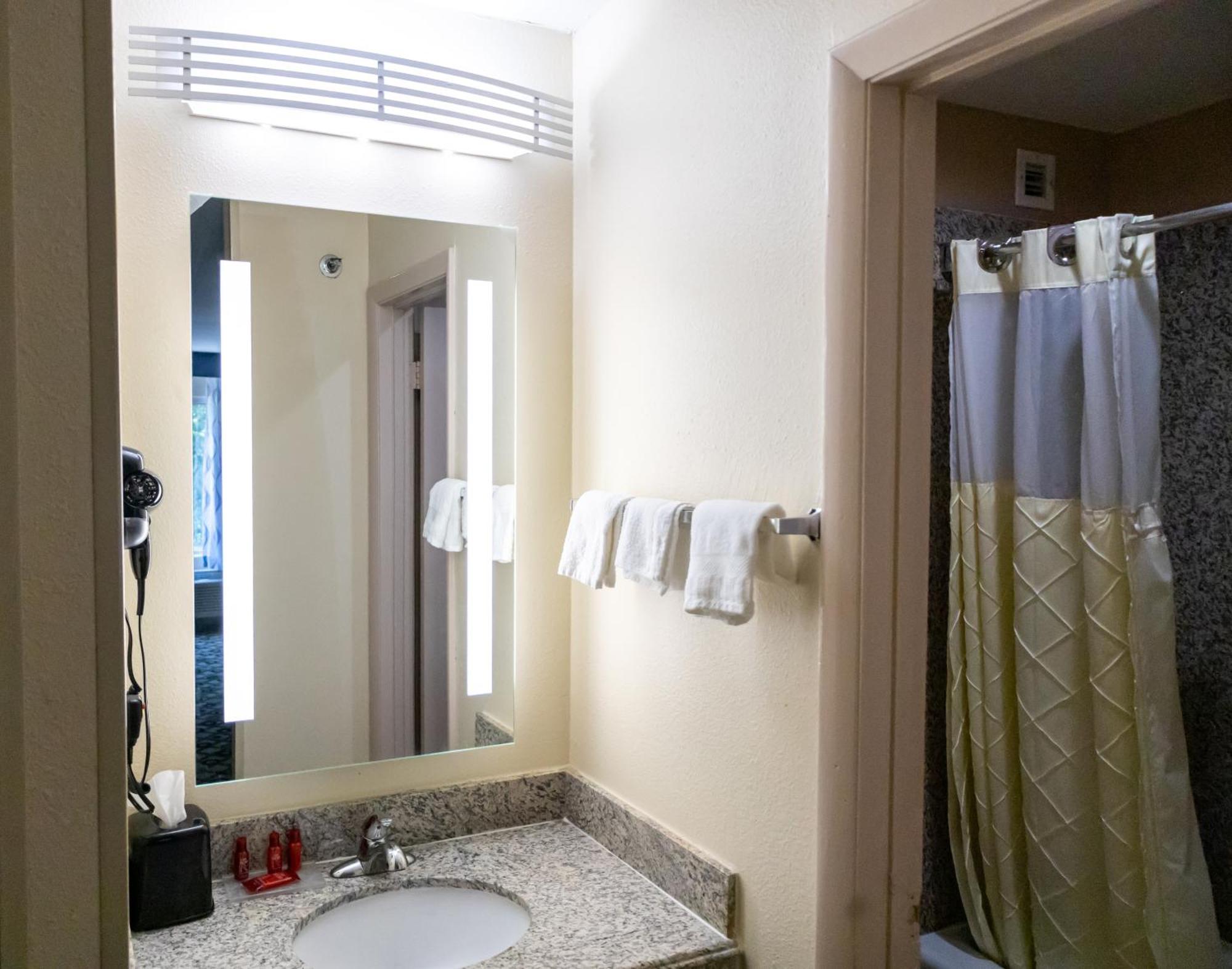Baymont By Wyndham College Park Atlanta Airport South Otel Dış mekan fotoğraf